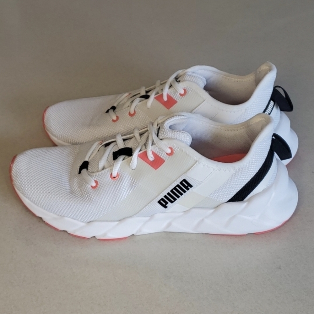 Puma Sneakers